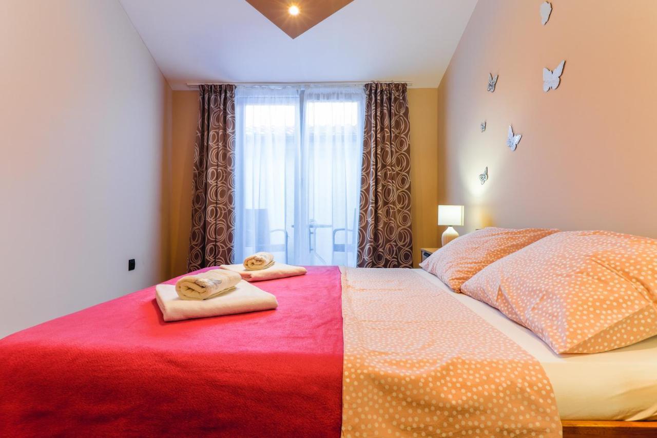 Apartman Lena Vrsar Ngoại thất bức ảnh